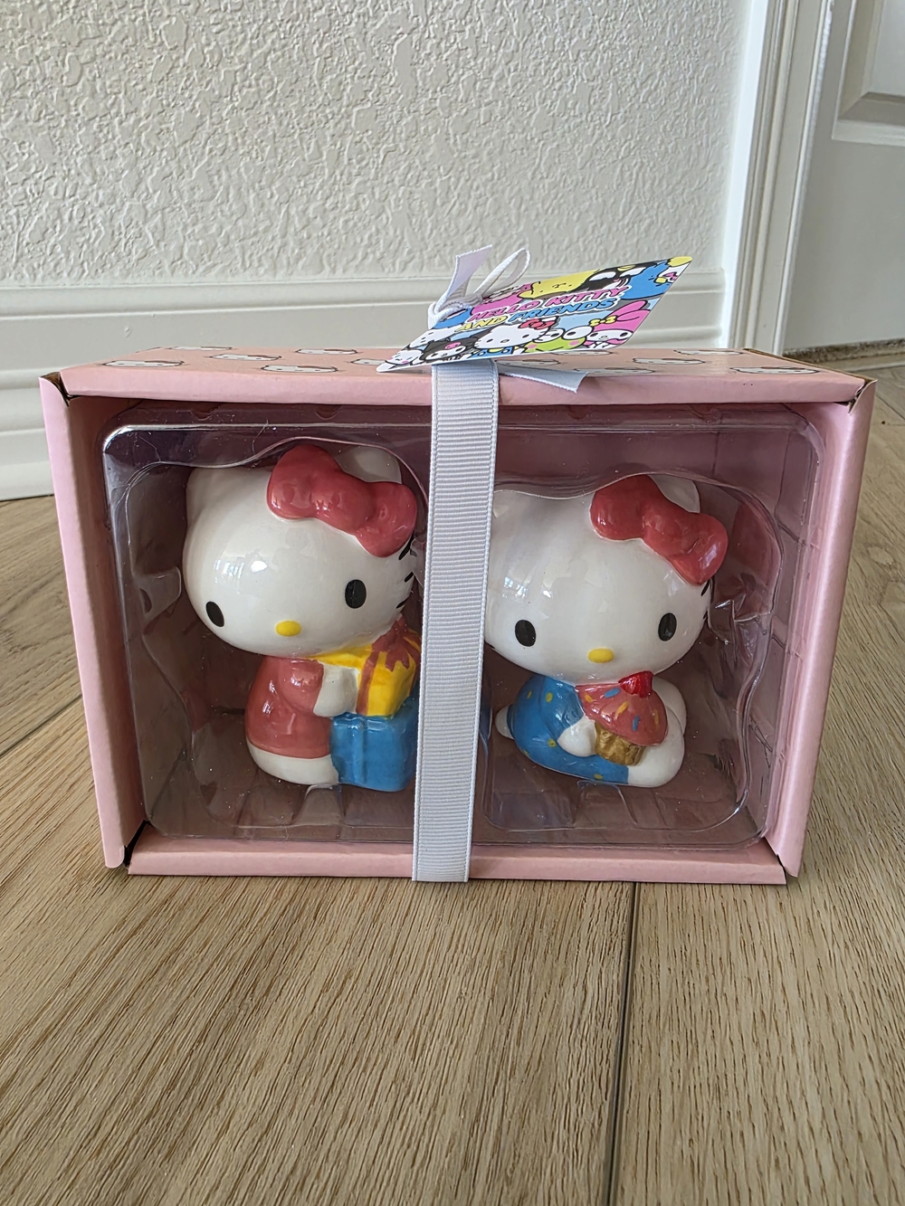 NWT Hello Kitty Ceramic Birthday Candle Holder 2pc Set